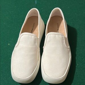 Lucky Brand Cream Flats Timeless Comfort